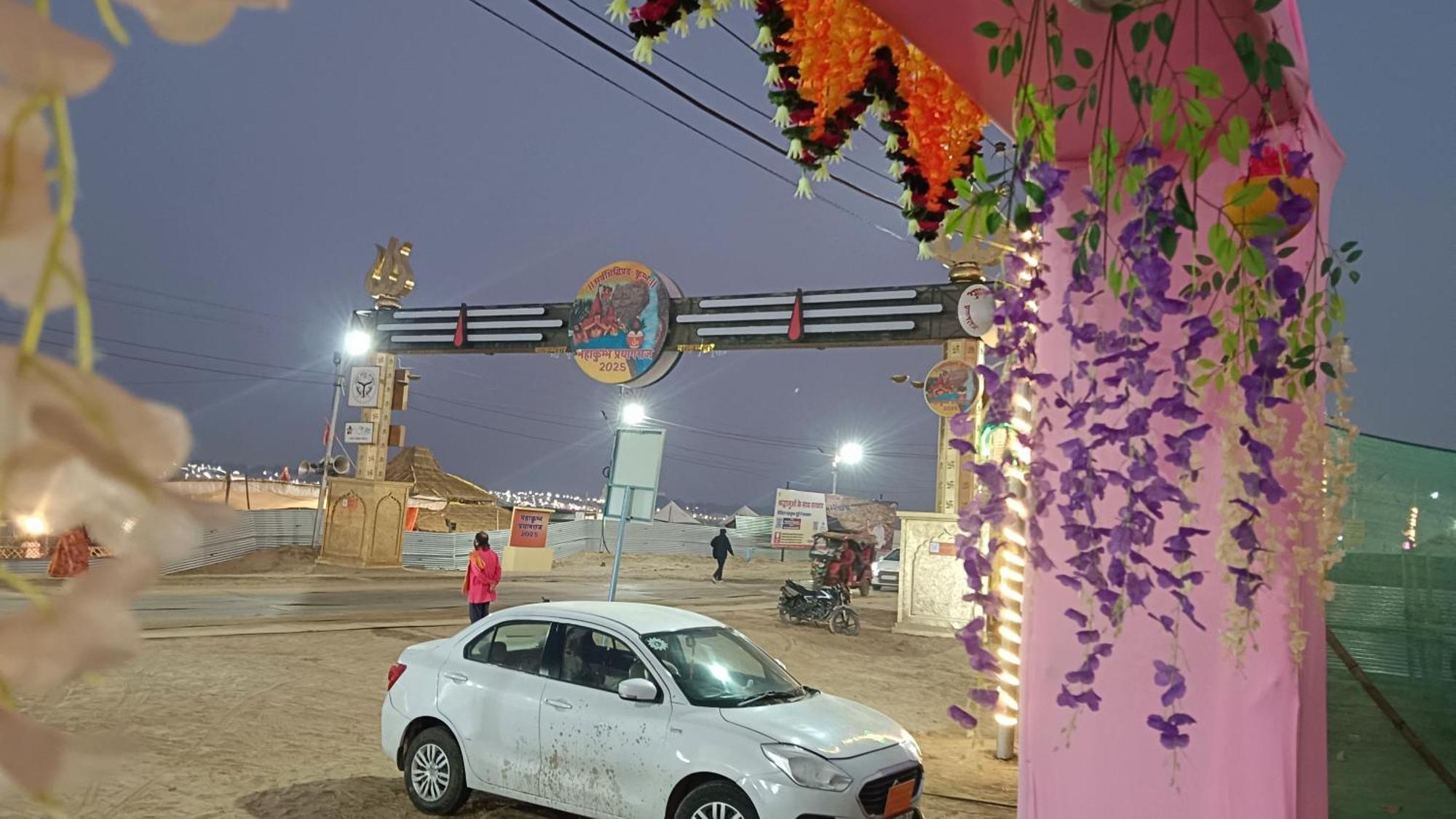 Mahakumbh Luxury Cottage Аллахабад Экстерьер фото