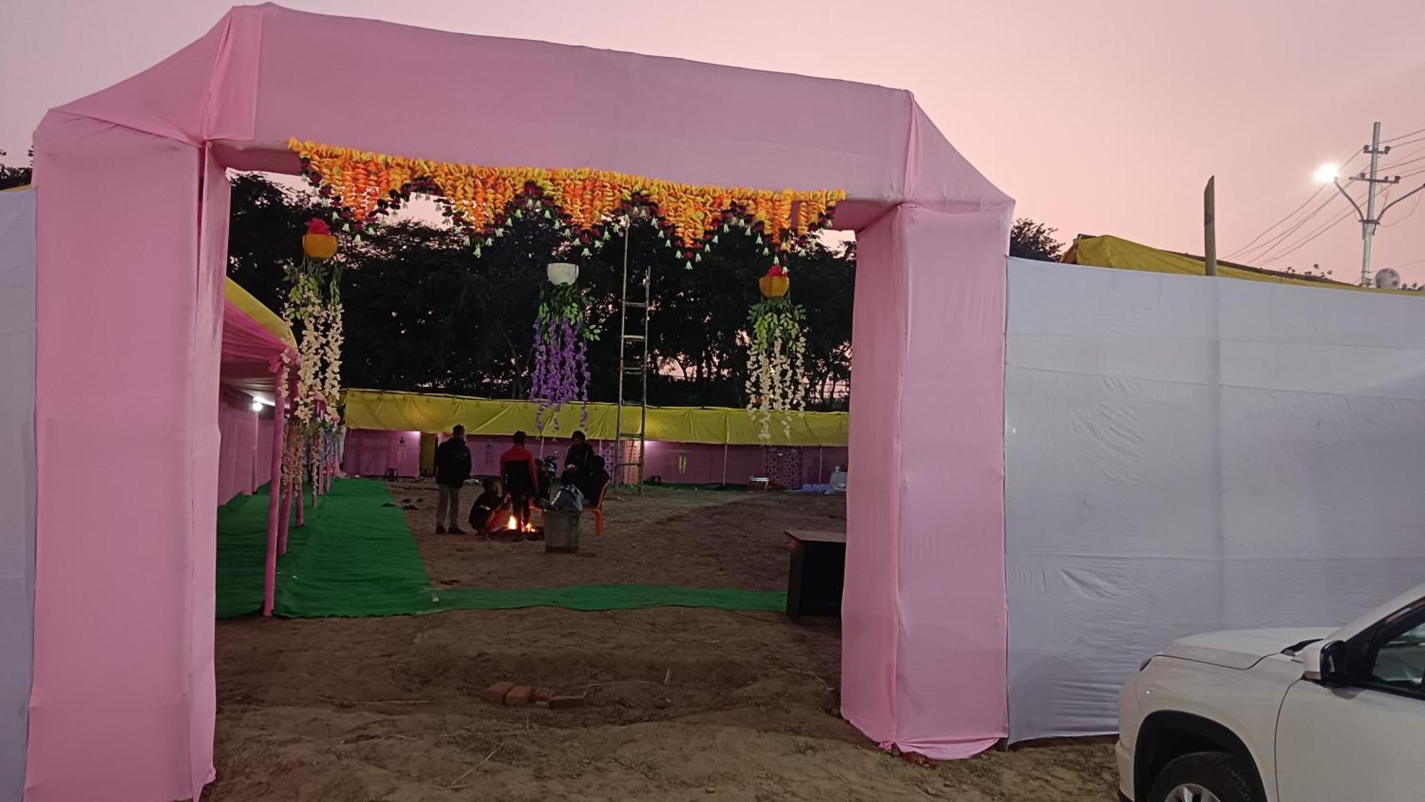 Mahakumbh Luxury Cottage Аллахабад Экстерьер фото